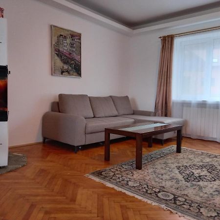 Villa Casa lui Marc à Orşova Extérieur photo