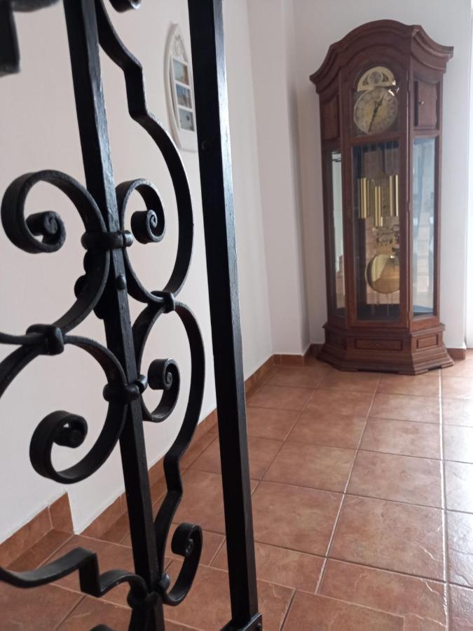 Villa Casa lui Marc à Orşova Extérieur photo